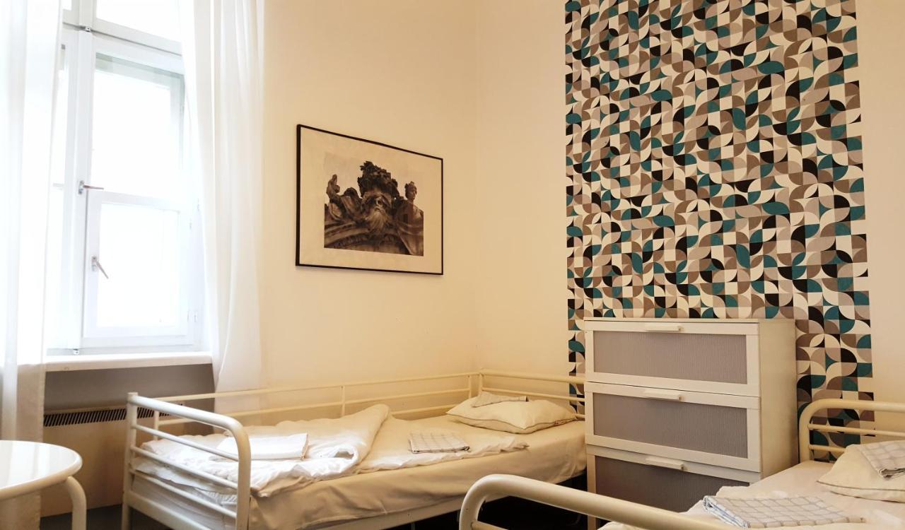 Hostel Witt Варшава Екстер'єр фото