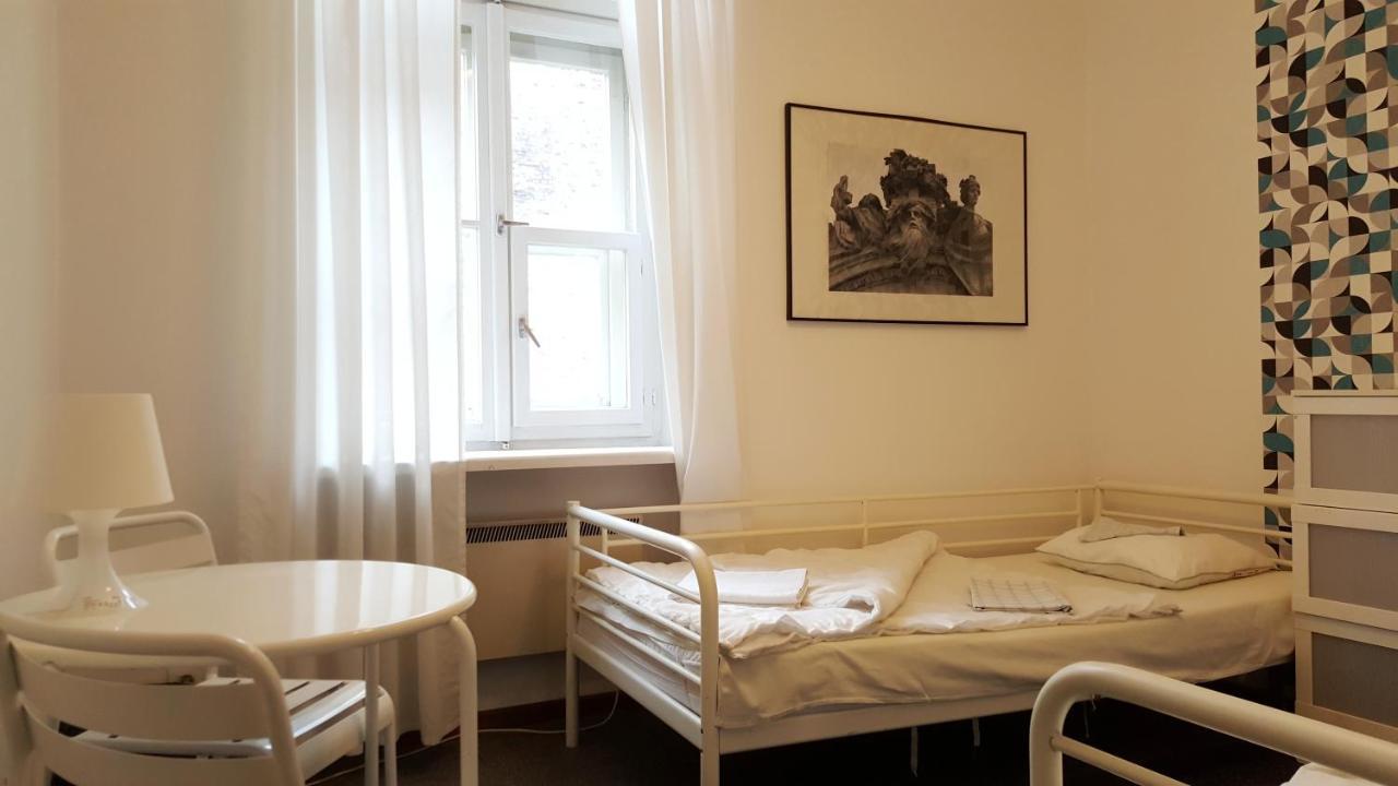 Hostel Witt Варшава Екстер'єр фото