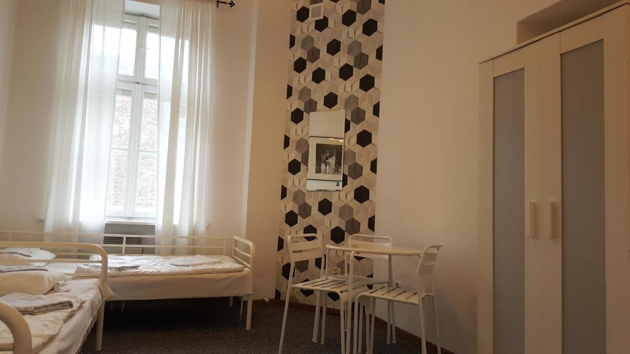 Hostel Witt Варшава Екстер'єр фото