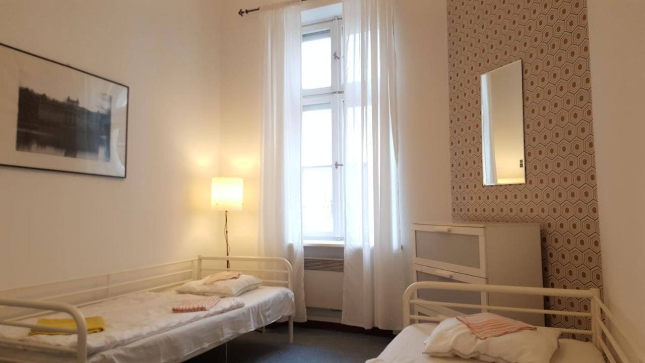 Hostel Witt Варшава Екстер'єр фото