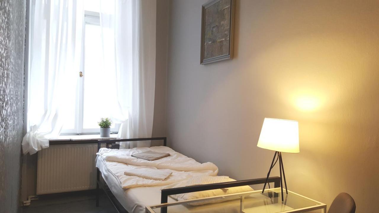 Hostel Witt Варшава Екстер'єр фото