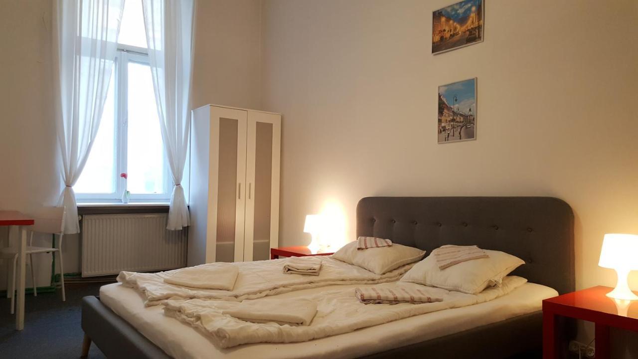 Hostel Witt Варшава Екстер'єр фото