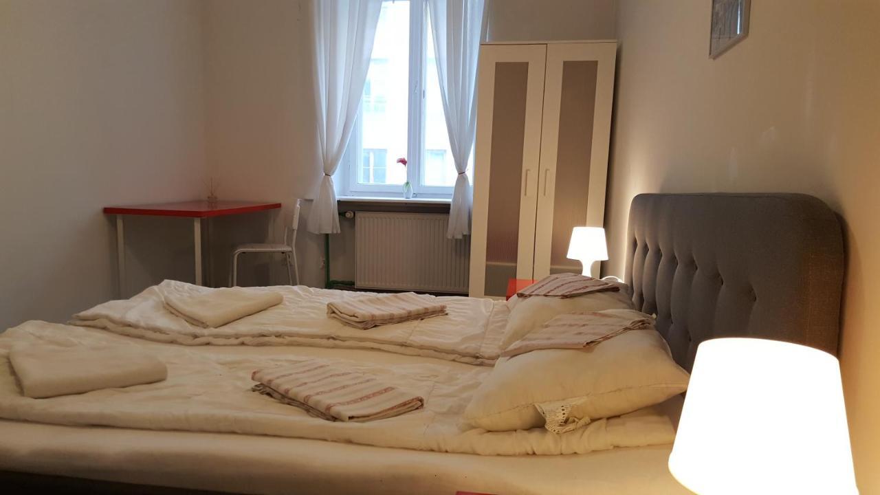 Hostel Witt Варшава Екстер'єр фото